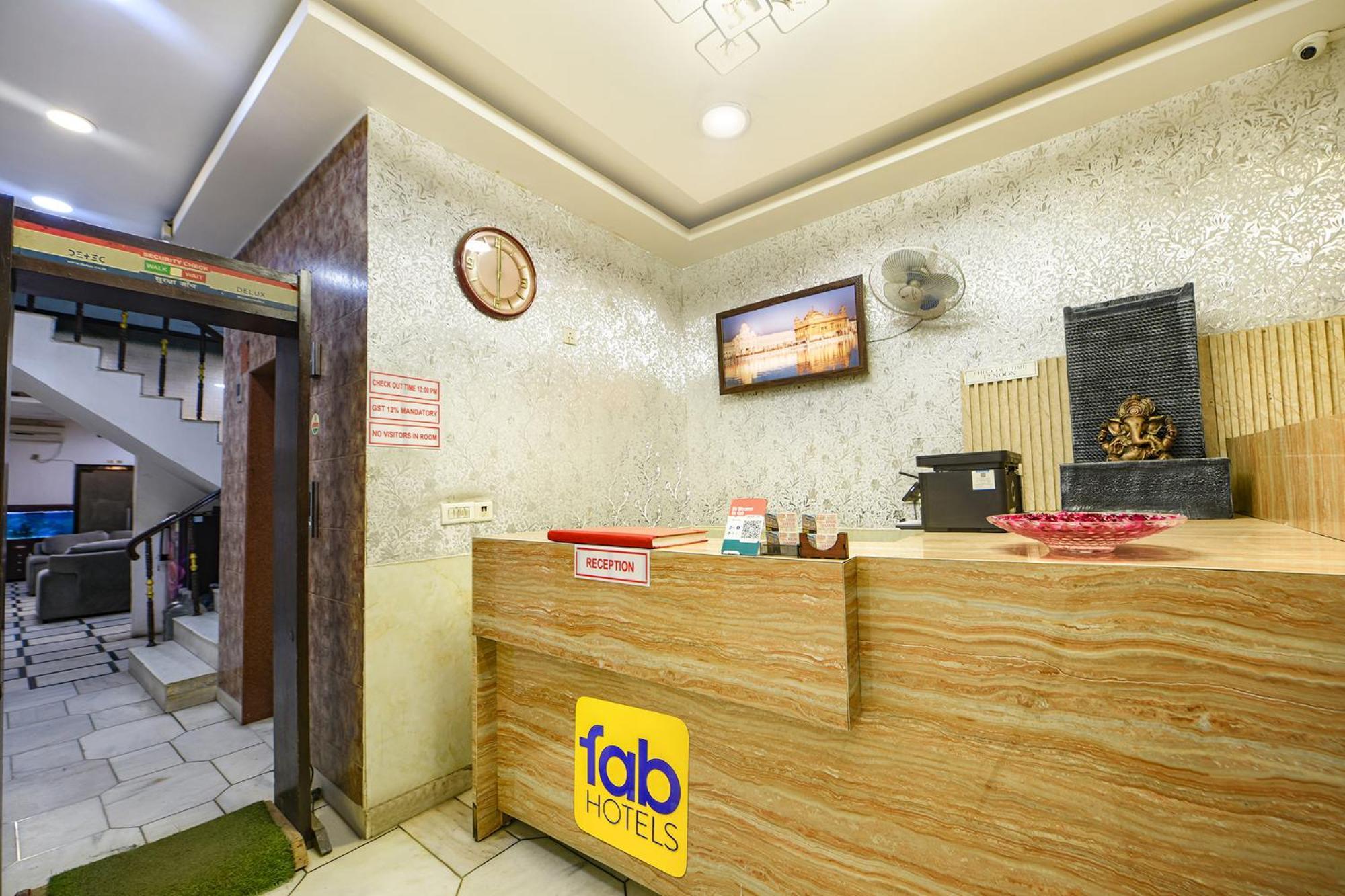 Fabhotel Delhi Darbar Near Karol Bagh Market Exterior photo